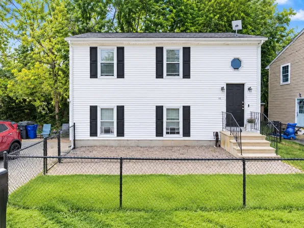 10 Mate Dr, Fall River, MA 02721