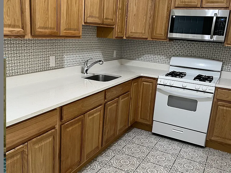 42 Wallis Ave #1-A — Photo 6
