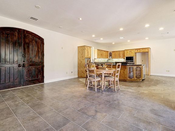 5th image of 42204 N 10th Ave
