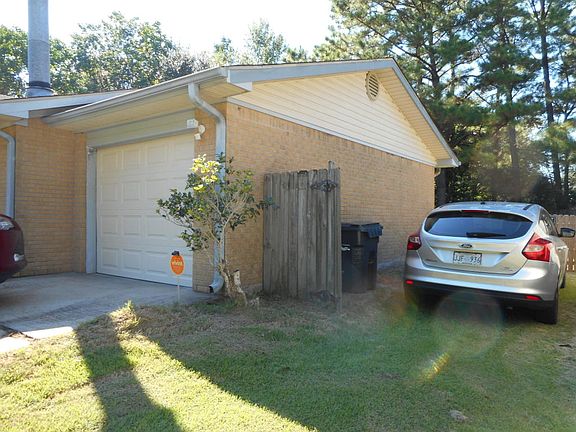4th image of 4813 Fordham Dr