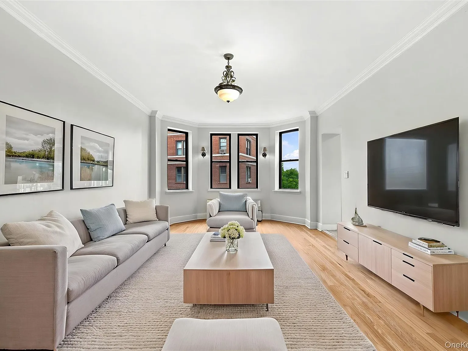 2 bed, 2.0 bath, 1500 sqft, $4,488 — Photo 4