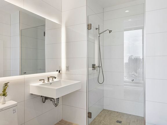 5th image of 545 Vanderbilt Ave APT 26J