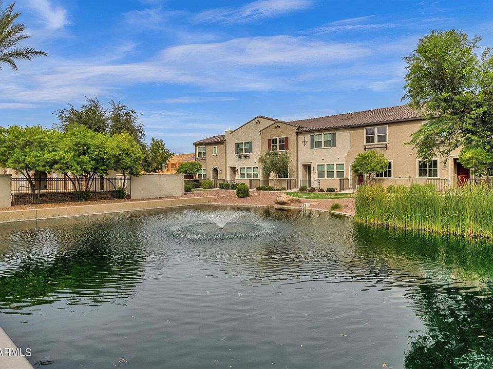 1st image of 2660 S Equestrian Dr #103