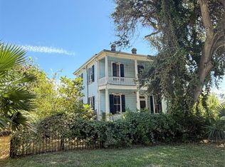 2725 Avenue P 1/2, Galveston, TX 77550