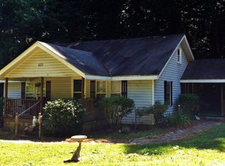 533 Rockdale Rd, Whittier, NC 28789