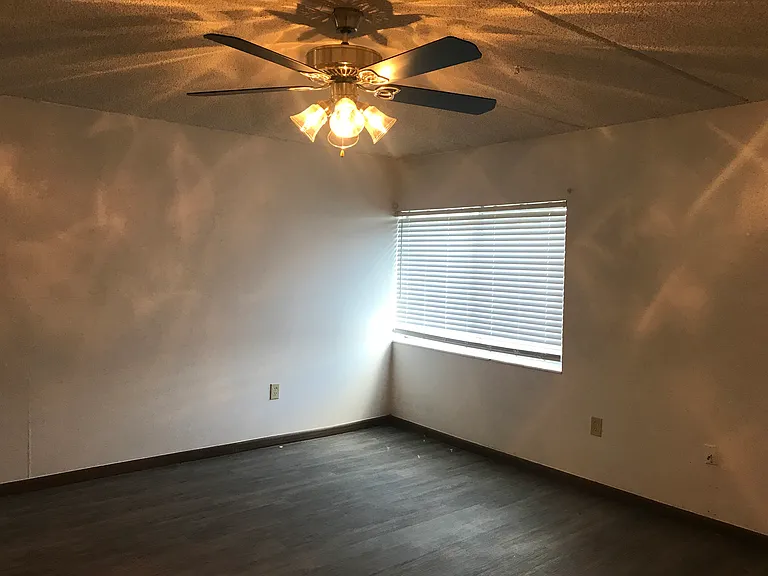 Bonny Apartments — Photo 8