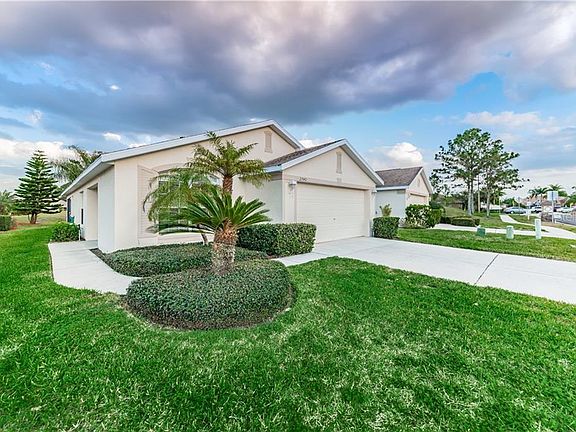 2nd image of 2740 Wood Pointe Dr