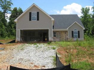 3043 Grandview Ln, Commerce, GA 30529