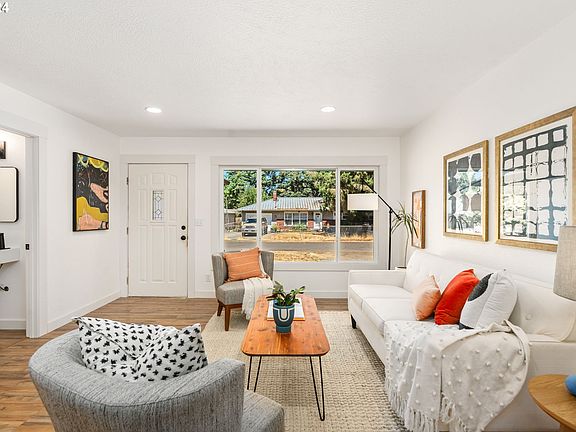 5th image of 6284 SE Alder Pl
