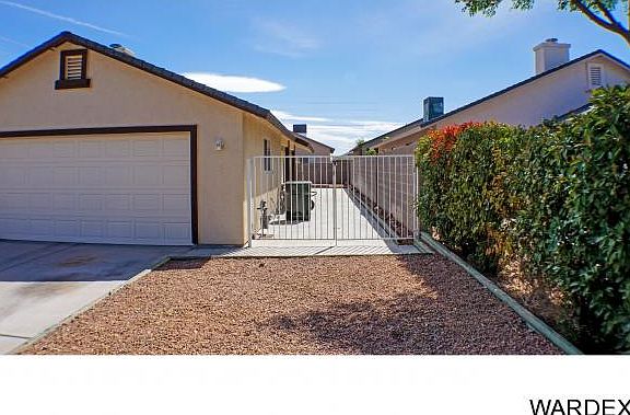 3rd image of 3492 Cypress St