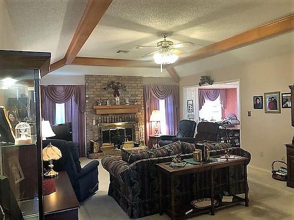 5th image of 417 Alamo Dr