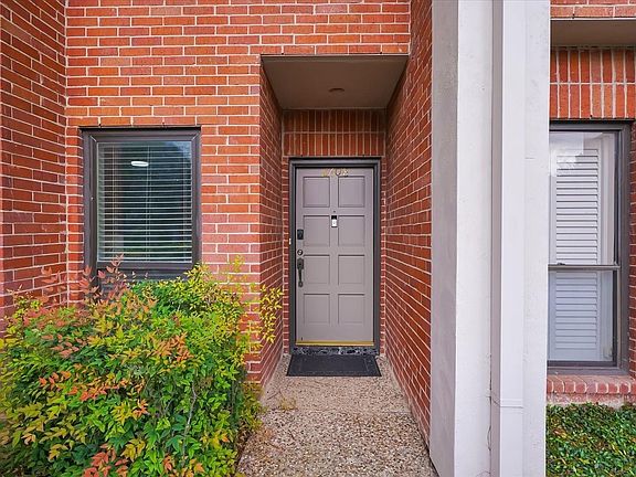 2nd image of 2608 Bering Dr #2608
