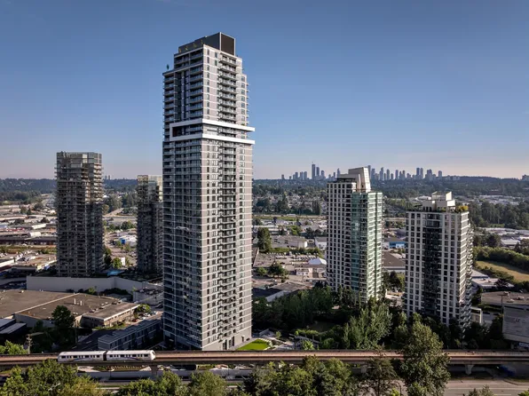2135 Springer Ave #504, Burnaby, BC V5B 3N1