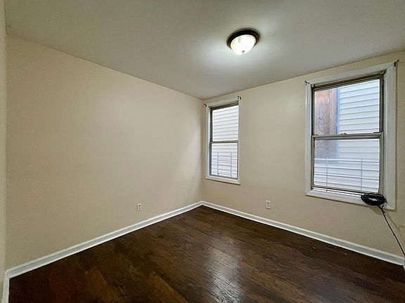 5th image of 449 Avon Ave #3A