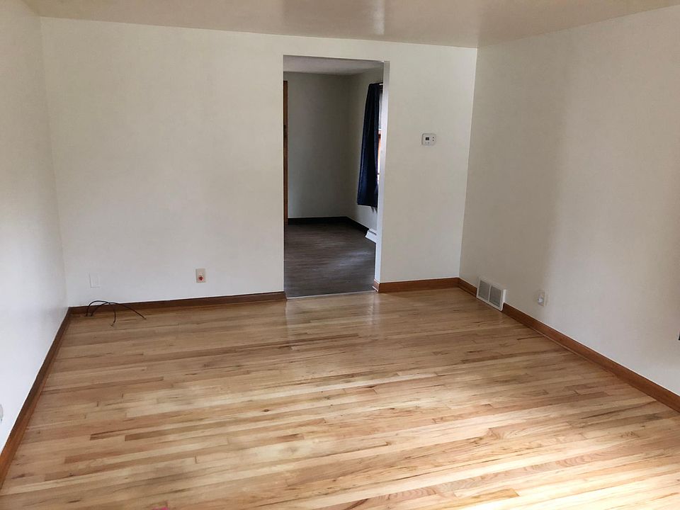 2nd image of 258 Bonnett St SW