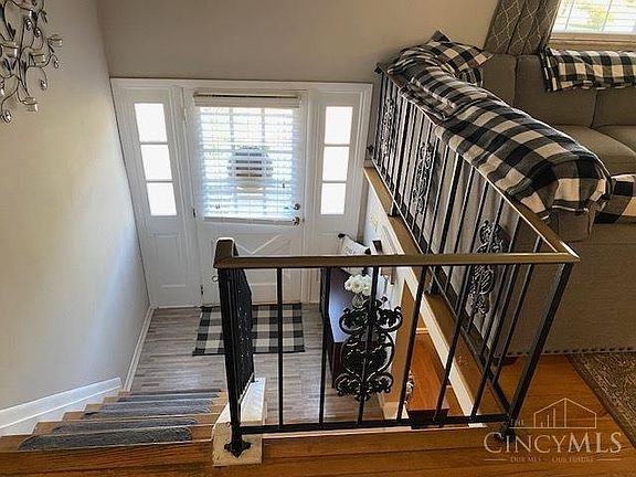 4th image of 3914 Woodsong Dr