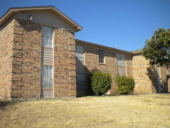 1st image of 8025 Cambridge Cir