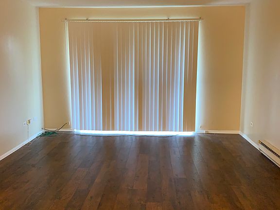 2nd image of 18340 Glen Oak Ave APT 3H