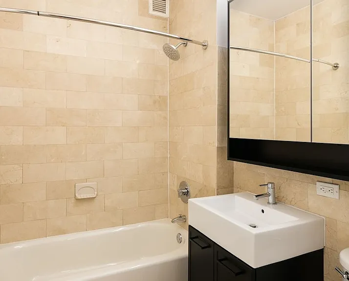 63 Wall St #321 — Photo 4