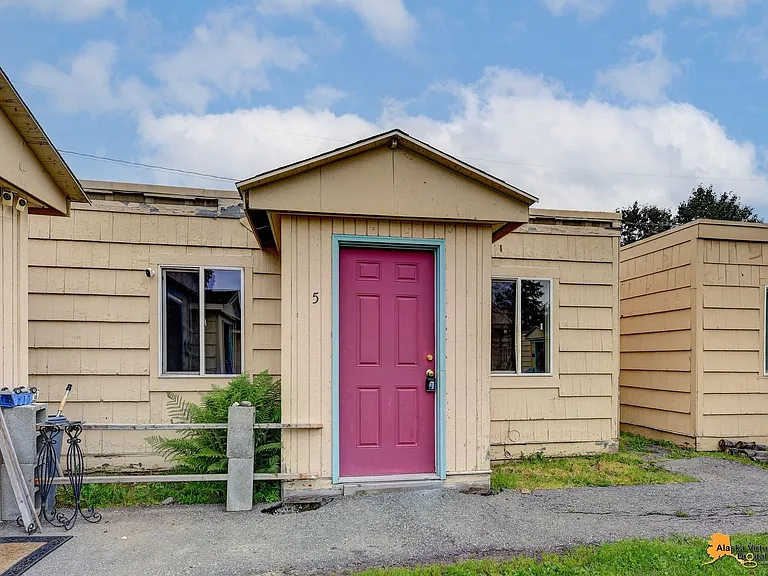 601 N Klevin St — Photo 38