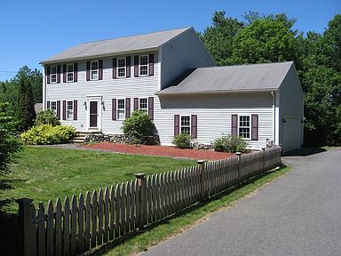 39 Warner St Belchertown Ma 01007 Zillow