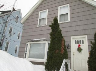 37 McKean St, Nashua, NH 03060