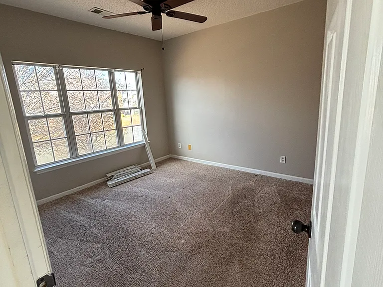 3923 Gladiola Ct #201 — Photo 17