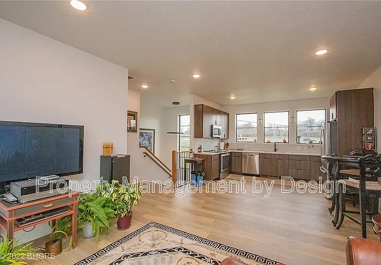 1371 Keosauqua Way #1 — Photo 5