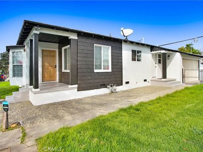 1109 E Olive St, Pomona, CA, 91766