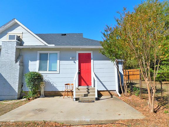 4th image of 216 Maple St APT 3