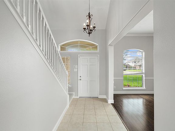 4th image of 5027 Wimberly Ln