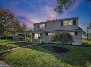 1011 Somerset Dr, Glen Burnie, MD 21061
