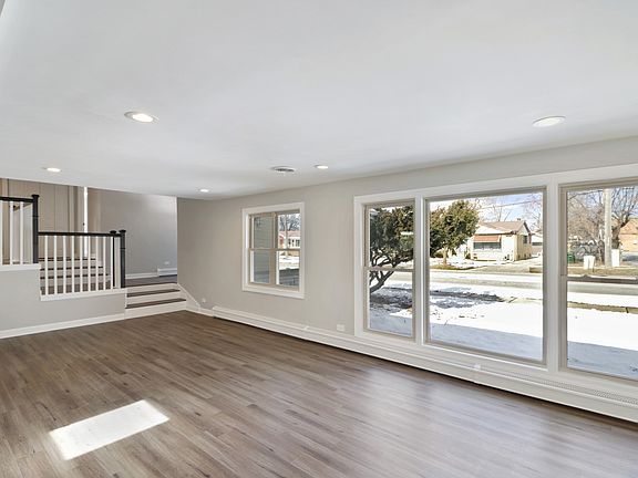 4th image of 9900 S Cicero Ave