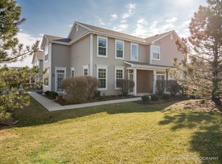 213 Belle Vue Ct #B, Sugar Grove, IL 60554