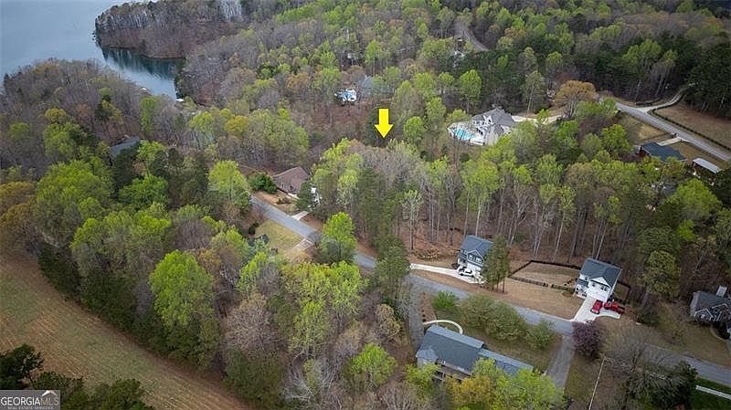 1st image of 4134 Heidi Ln