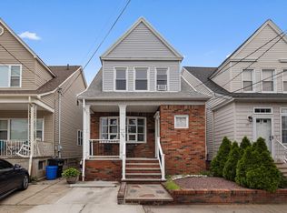 179 W 8th St, Bayonne, NJ 07002