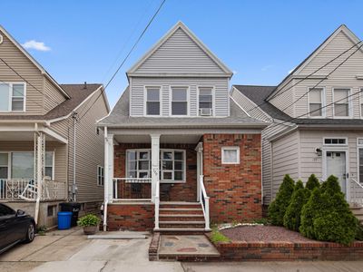 179 W 8th St, Bayonne, NJ, 07002