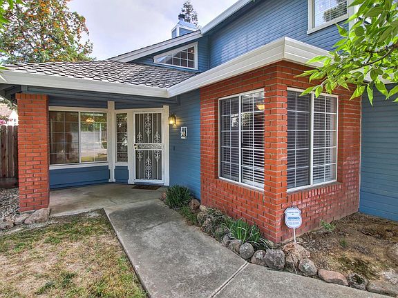 3rd image of 8406 Yermo Way