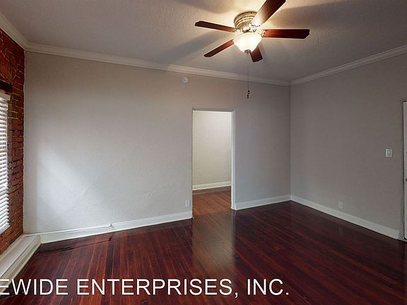 5th image of 524 E Elk Ave #202
