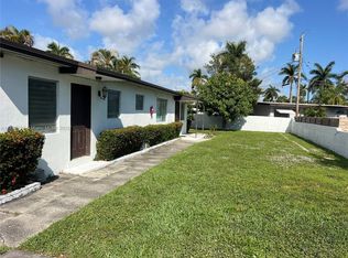809 NE 2nd St #1-2, Hallandale, FL 33009