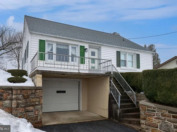 830 Palmyra Bellegrove Rd, Annville, PA 17003