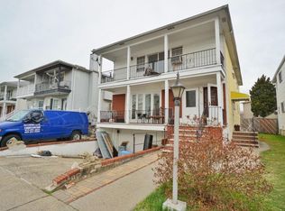 15 Amador St, Staten Island, NY 10303
