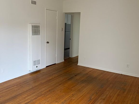 5th image of 12106 Hoffman St #1