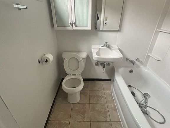 3rd image of 1059 N 10th St