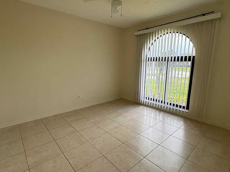 5045 SE Primrose Way — Photo 5