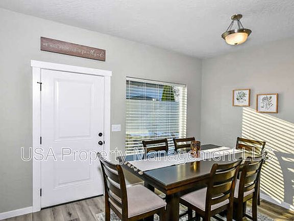 5th image of 519 N Creative Way