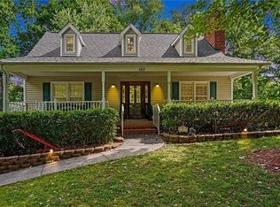 153 Winfield Dr, Pilot Mountain, NC 27021