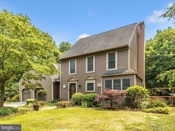 12051 Greystone Dr, Monrovia, MD 21770