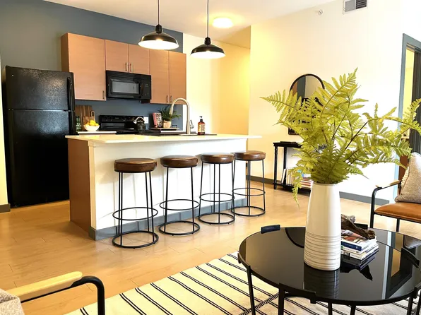 De Tonty Street Apartments, 4144 De Tonty St #A, Saint Louis, MO 63110