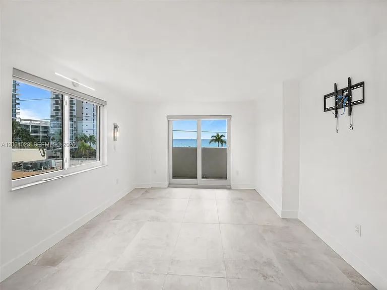 6725 Harding Ave #504 — Photo 5